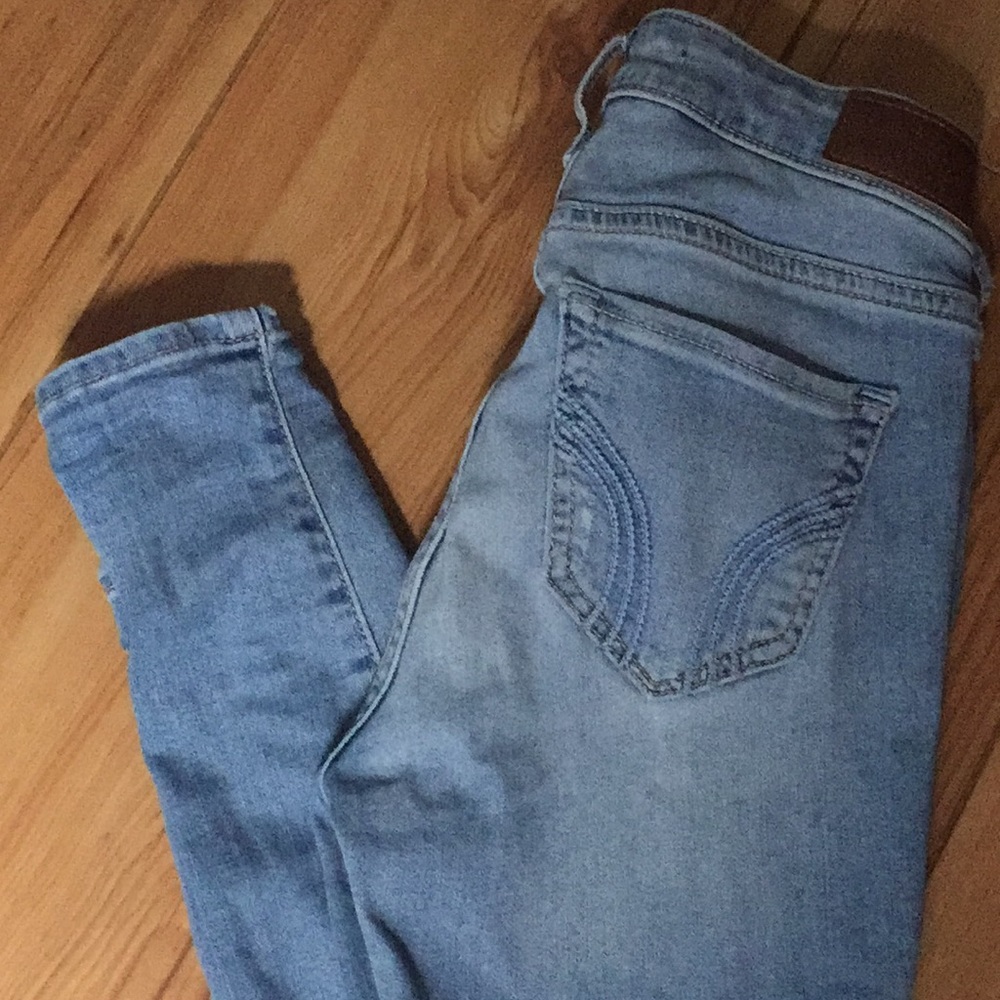 Hollister Jeans Holes Low Rise Super Skinny Crop - Picture 6 of 10